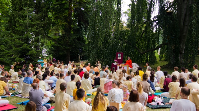 Swami Maheshwarananda-Strilky 2014