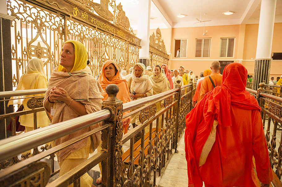 Ashram group visits renowned Mahakaleshwar Temple, Ujjain
