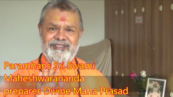 Swamiji preparing Mahaprashad 